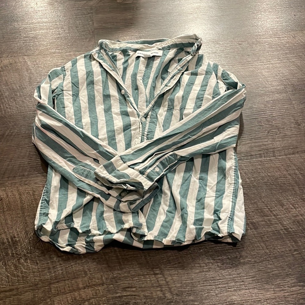 kids button down shirt